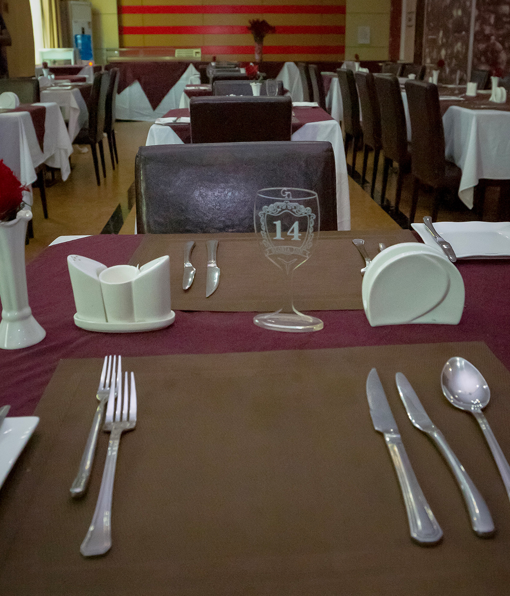 Gloria Inn Hôtel, Restaurant et Bar - Pour un séjour agréable à Lubumbashi, trouvez un accueil chaleureux ainsi qu'un service de qualité à l'hôtel Gloria Inn.