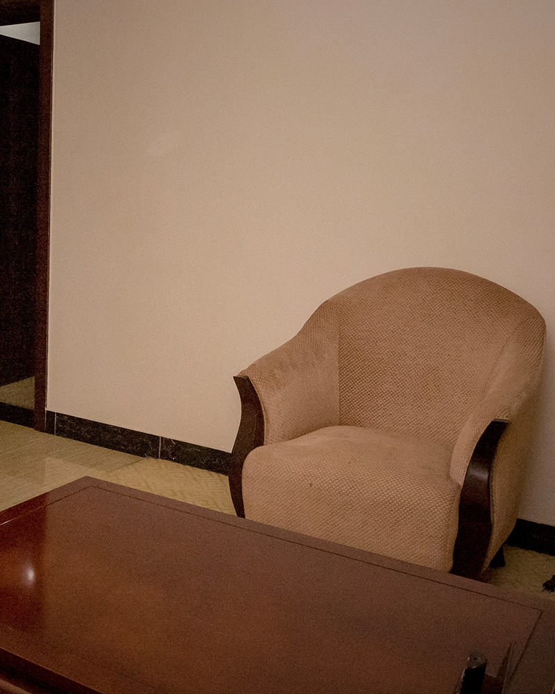 Gloria Inn Hôtel, Restaurant et Bar | Chambres Avec Salon