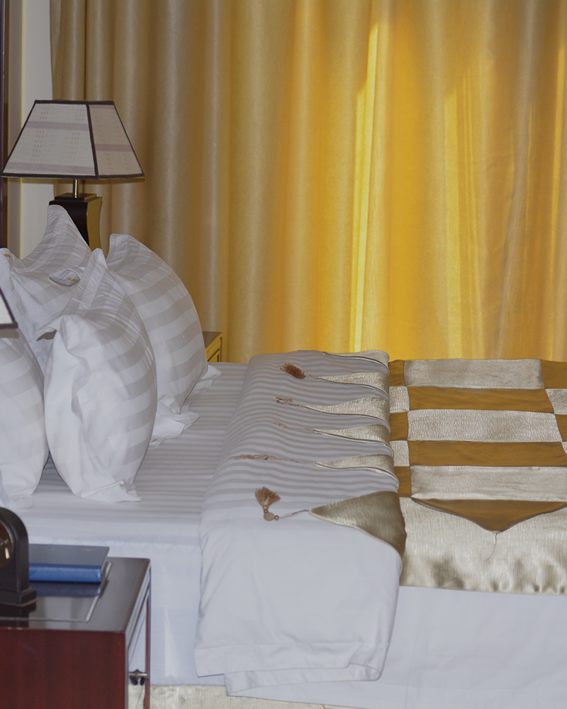 Gloria Inn Hôtel, Restaurant et Bar | Chambres Simple